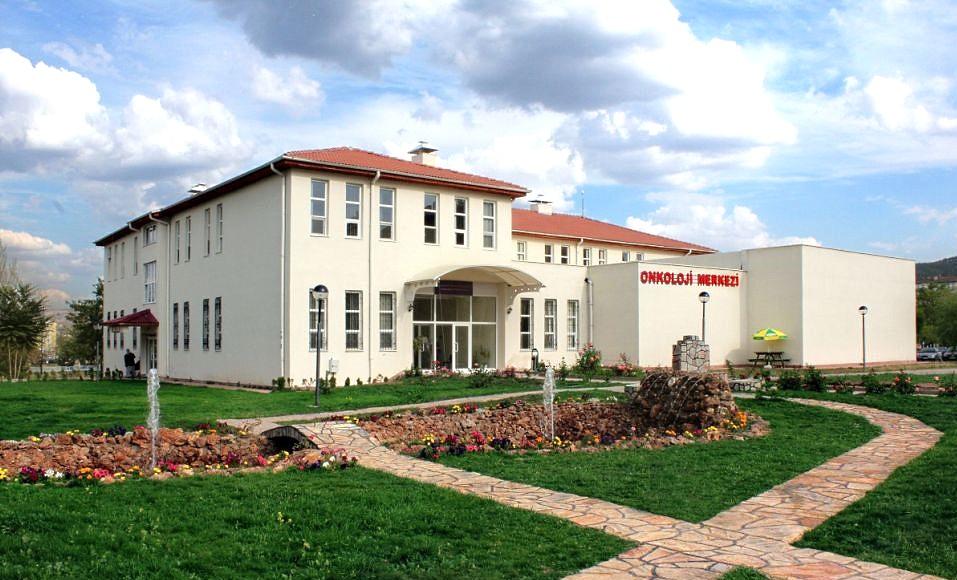 Sivas Cumhuriyet niversitesi Onkoloji Merkezi