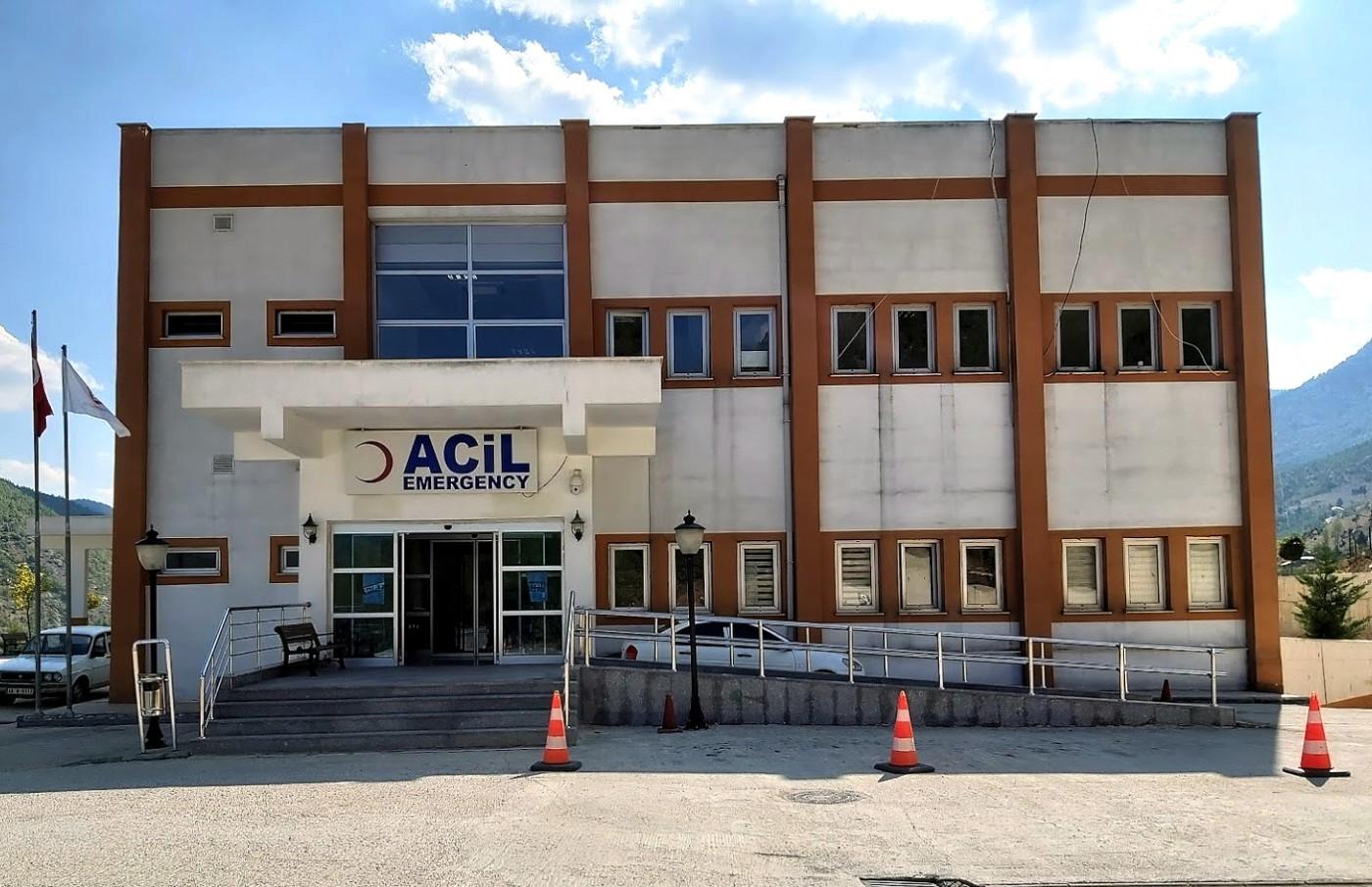 Saimbeyli le Devlet Hastanesi