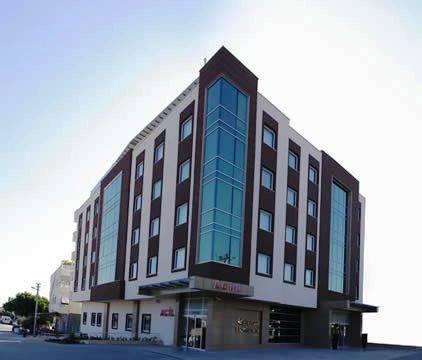 zel Referans Hastanesi