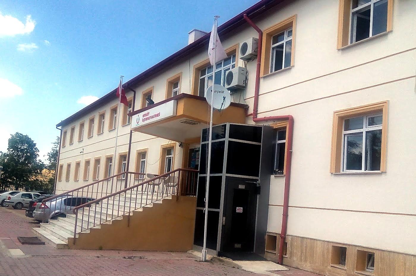 Ortaky le Devlet Hastanesi