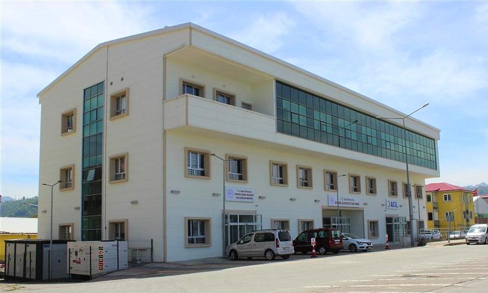 Eynesil le Devlet Hastanesi