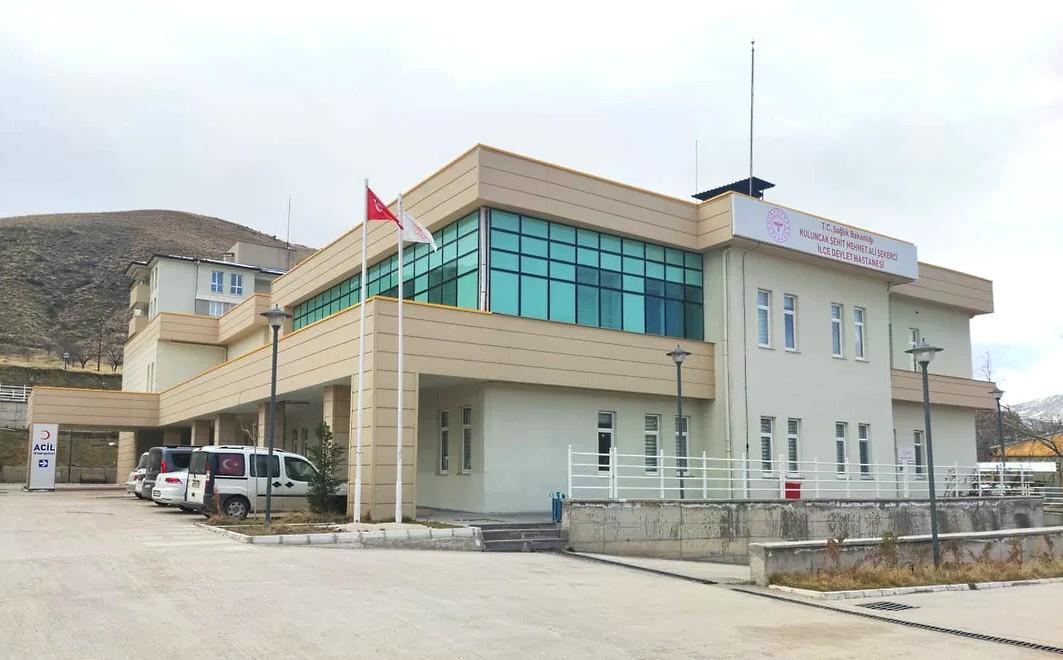 Kuluncak le Devlet Hastanesi